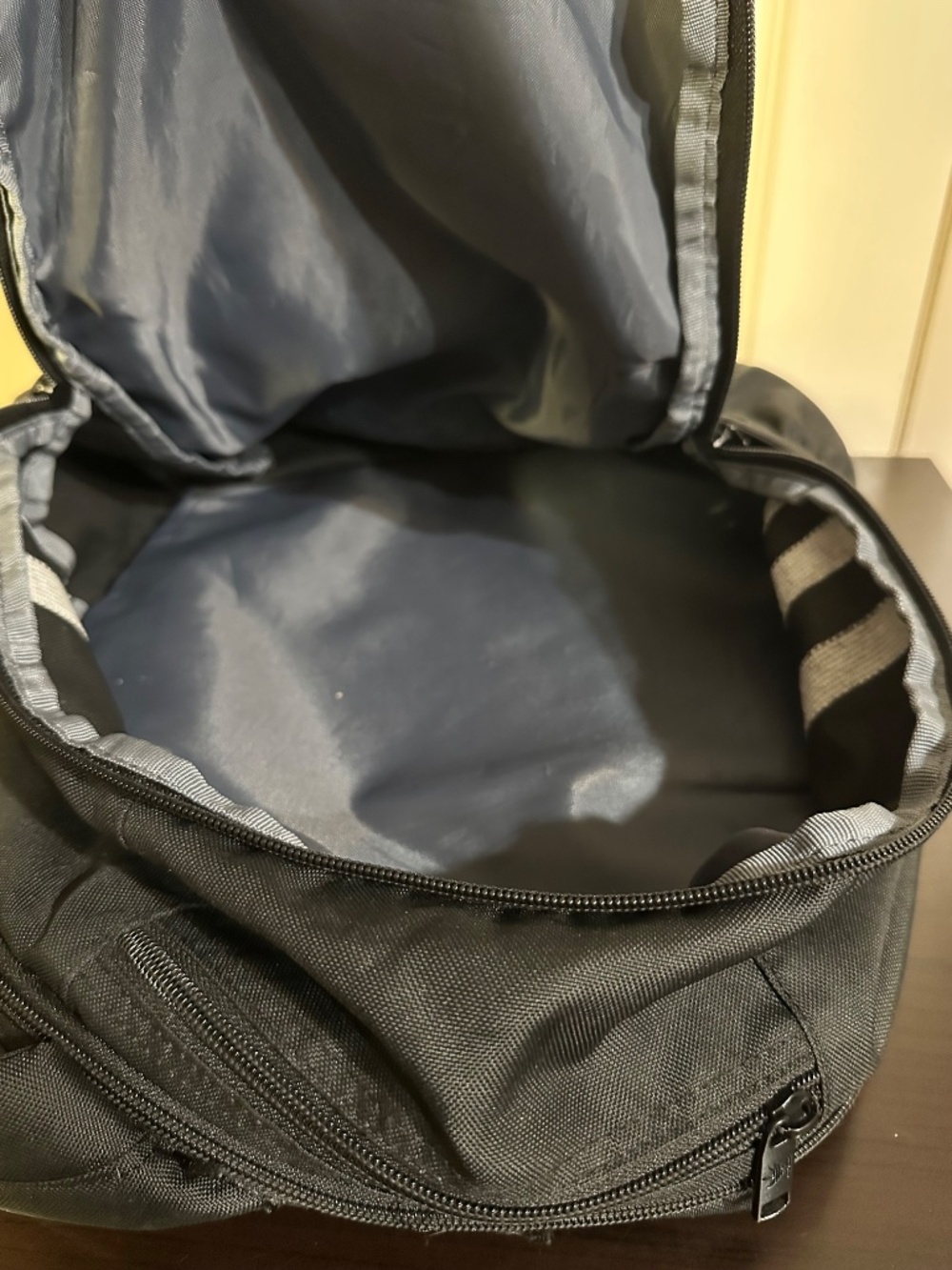 Adidas National 3.0 Backpack - Picture 4 of 8